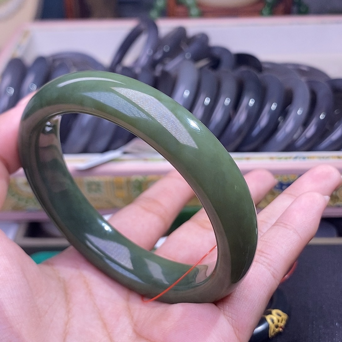 和田玉清货价青黄口宽版手镯62未镶嵌