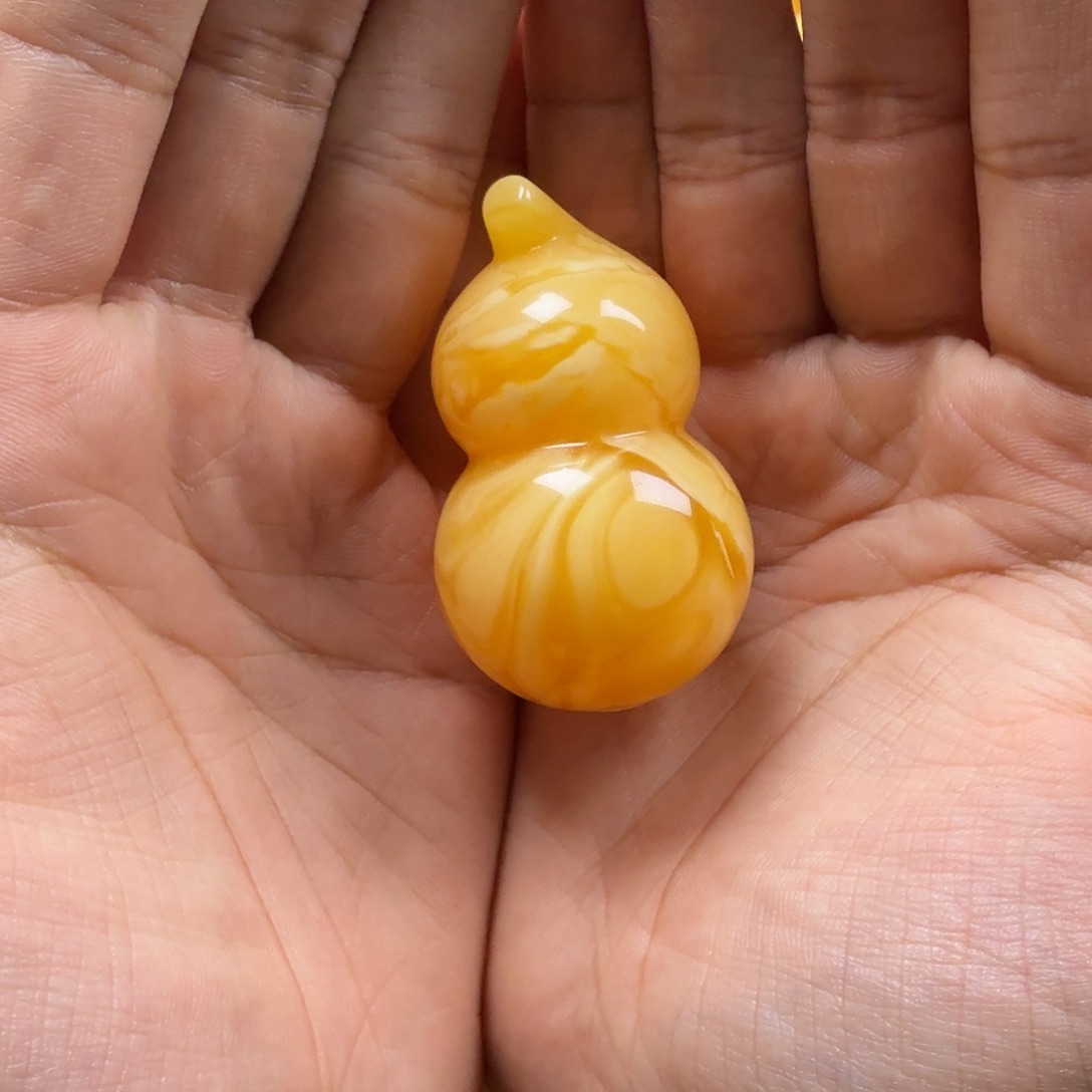 琥珀珠宝奇石未镶嵌9****酱