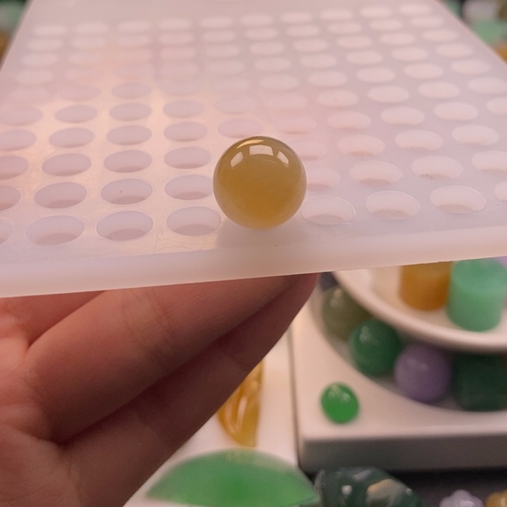 翡翠颈饰未镶嵌冰黄12+圆珠