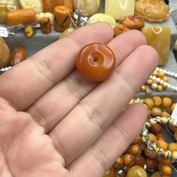 琥珀珠宝奇石未镶嵌