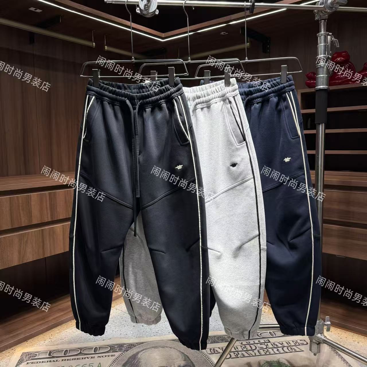 2566秋冬新款高级感痞帅立体剪裁简约束脚设计弯刀休闲裤