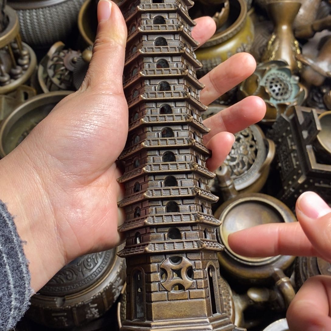 精美铜器做工精良