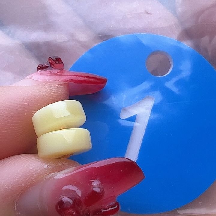 蜜蜡裸石未镶嵌8.2mm 精工隔片