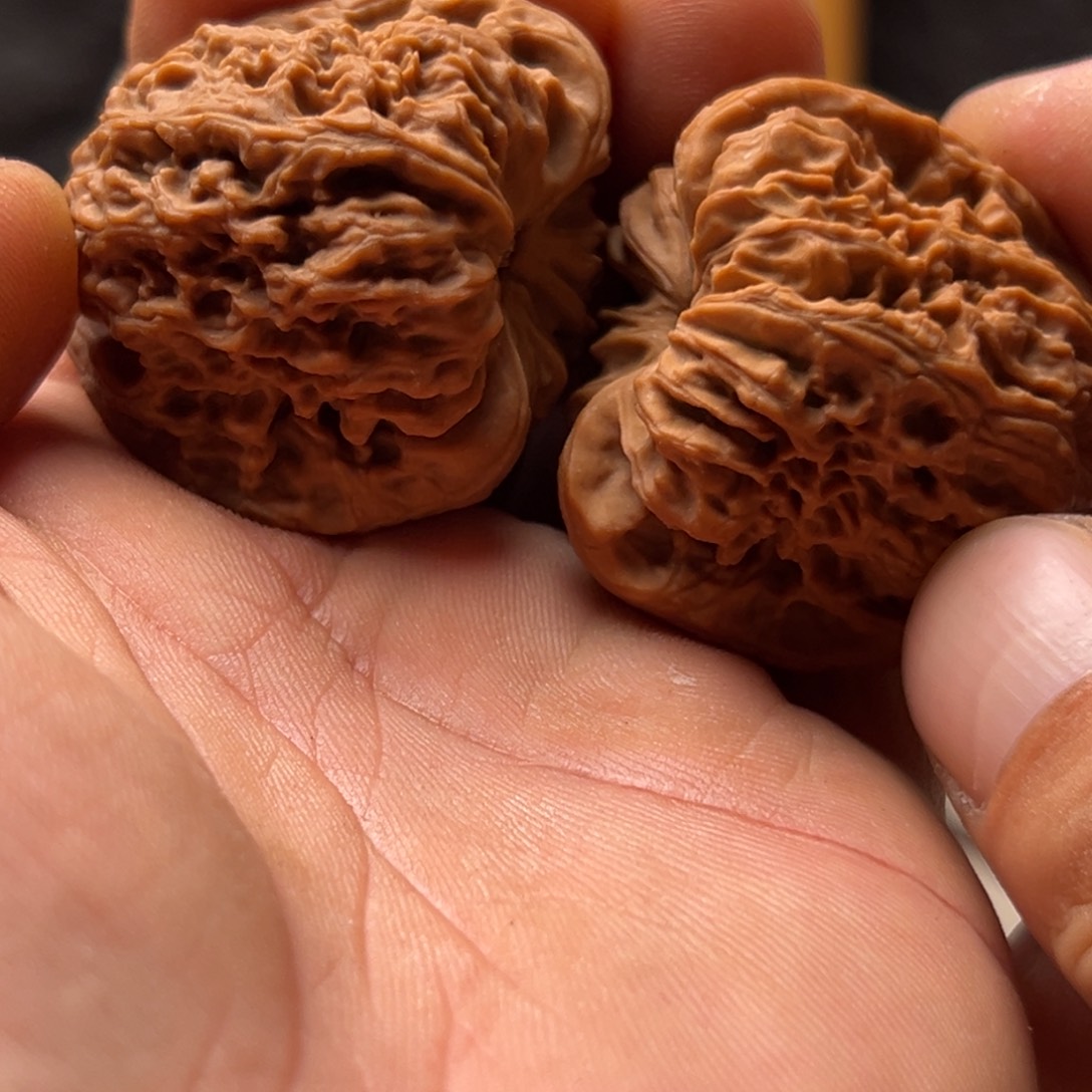 困***啊文玩核桃把件南疆42微色差