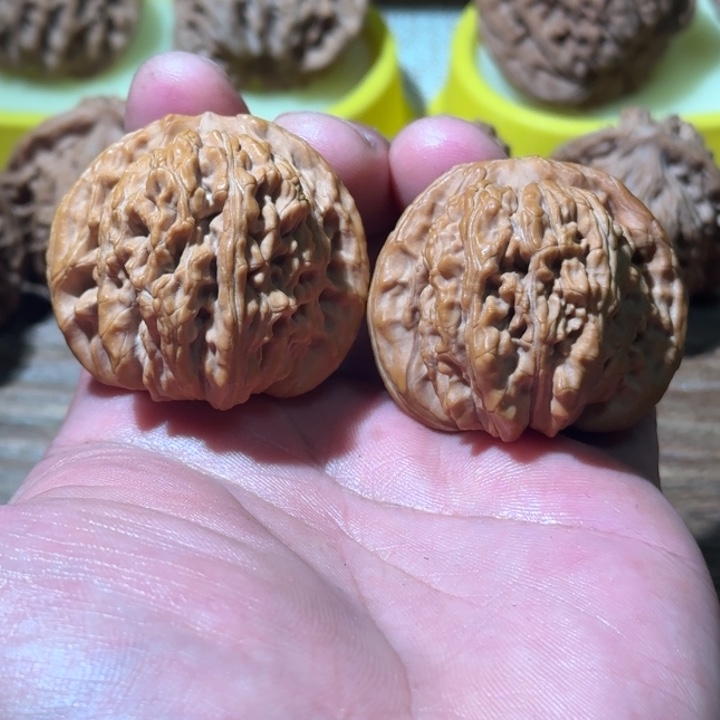 西****猴头核桃吊坠四座楼