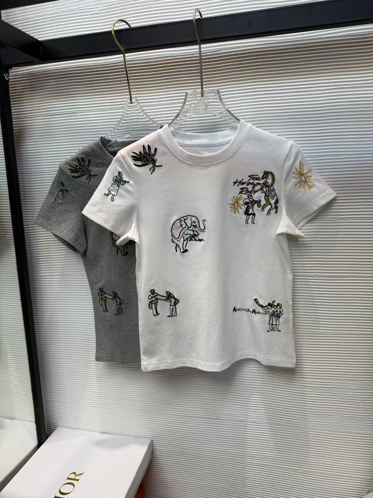 531#韩版重工艺刺绣图案时尚减龄