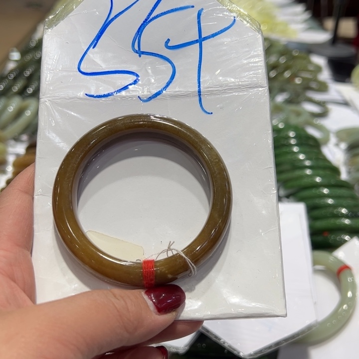 和田玉（糖玉）手镯未镶嵌