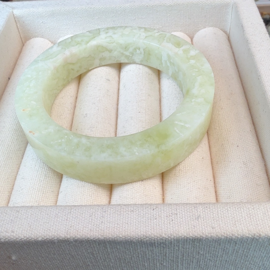 蛇纹石玉未镶嵌手镯58