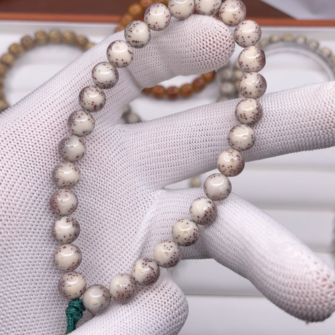 星月菩提手串冰糖玉化料8圆手持