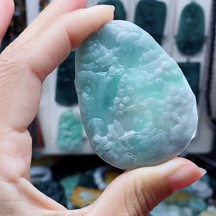 翡翠未镶嵌颈饰翡翠