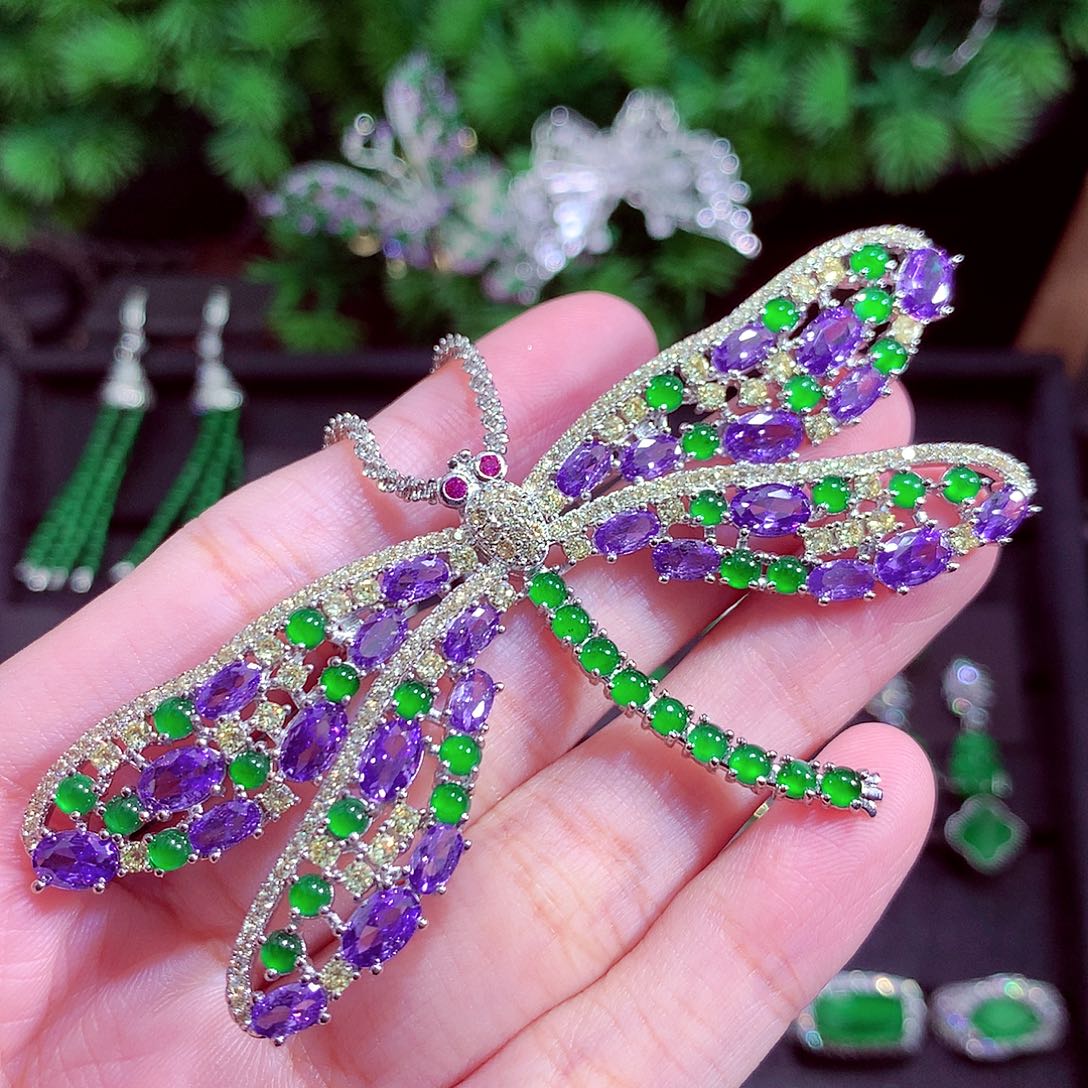 颈饰未镶嵌翡翠天然