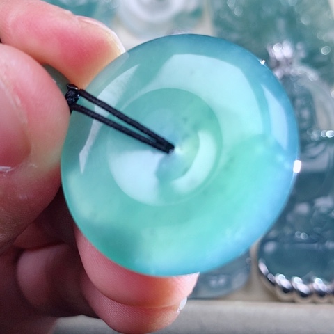 【闪购商品】翡翠颈饰未镶嵌天然翡翠