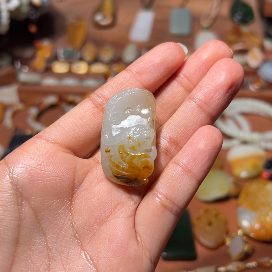 和田玉未镶嵌颈饰