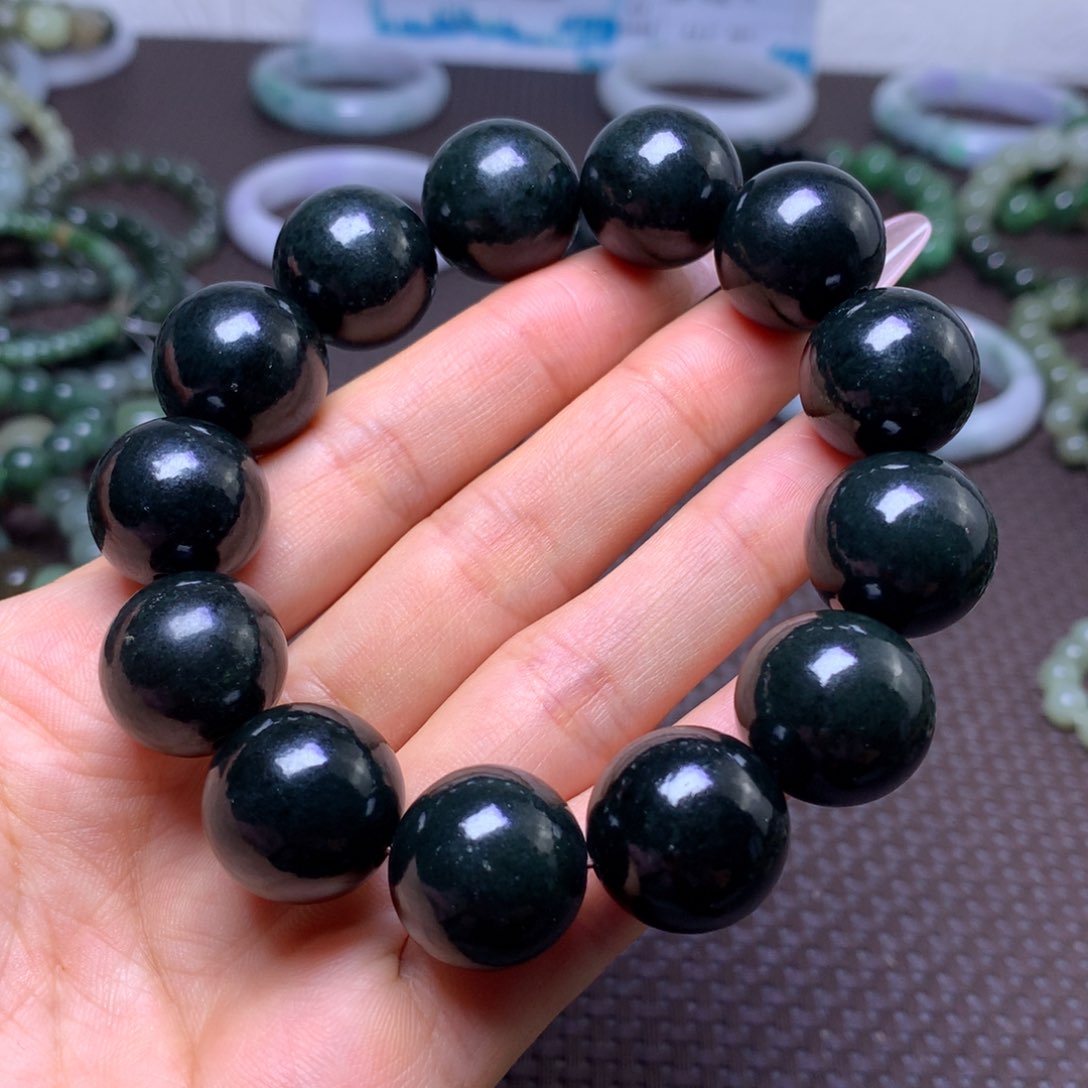 未镶嵌手串和田玉卡18