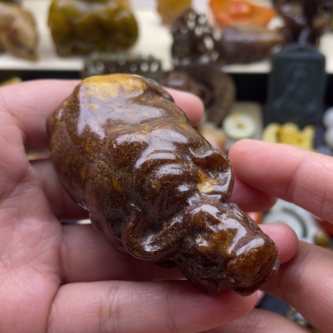 未镶嵌蛇纹石玉颈饰10