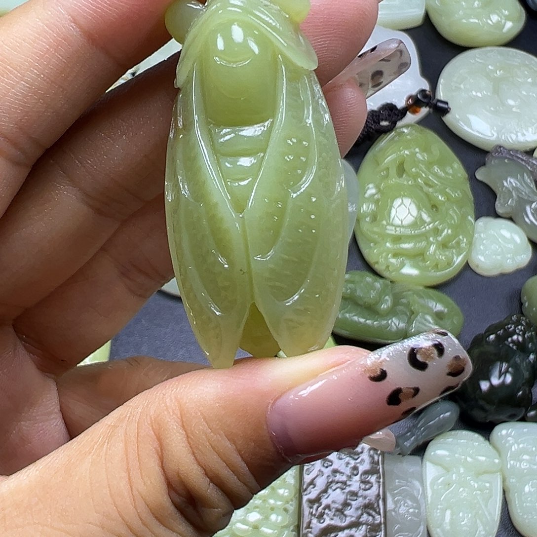 颈饰未镶嵌和田玉