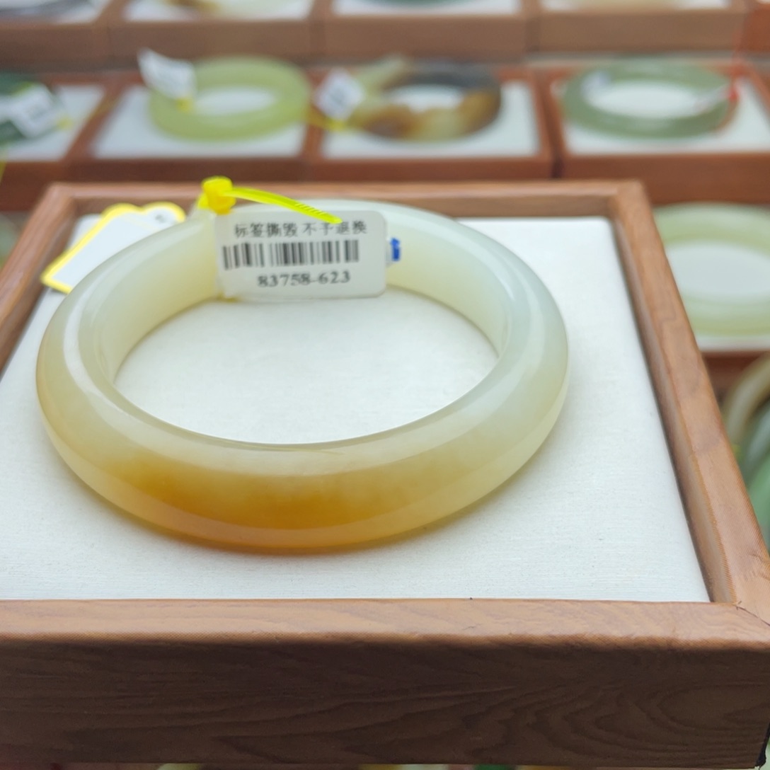 【闪购商品】和田玉手镯未镶嵌51.3