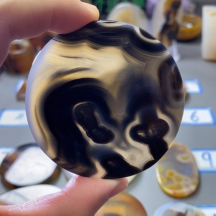 玛瑙/玉髓未镶嵌珠宝半成品172