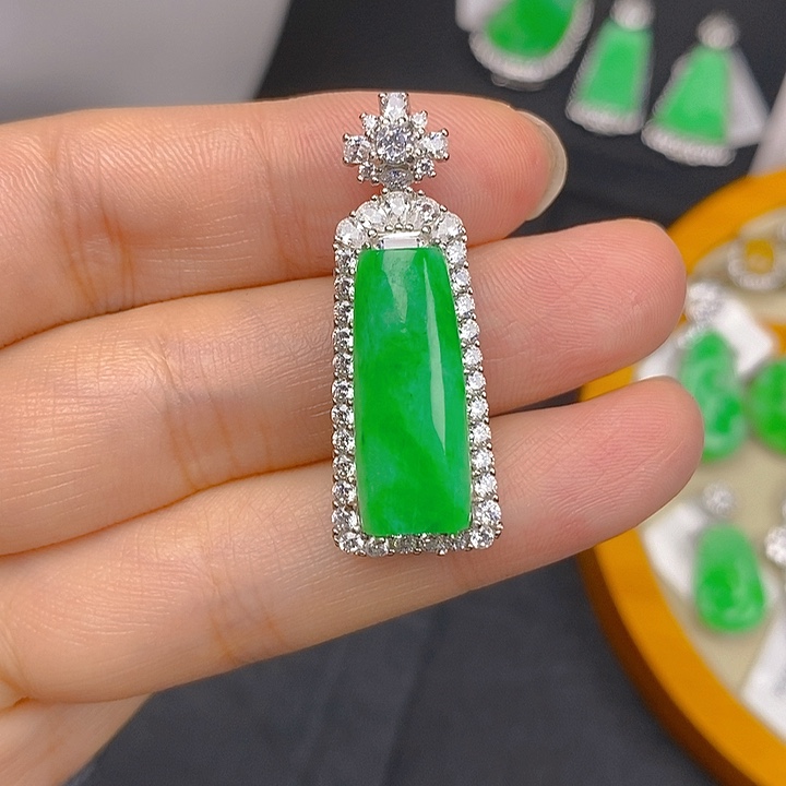 翡翠银S925镶嵌颈饰