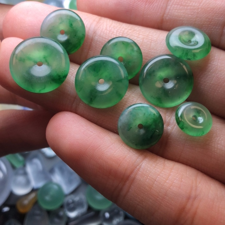 未镶嵌定制翡翠挂件