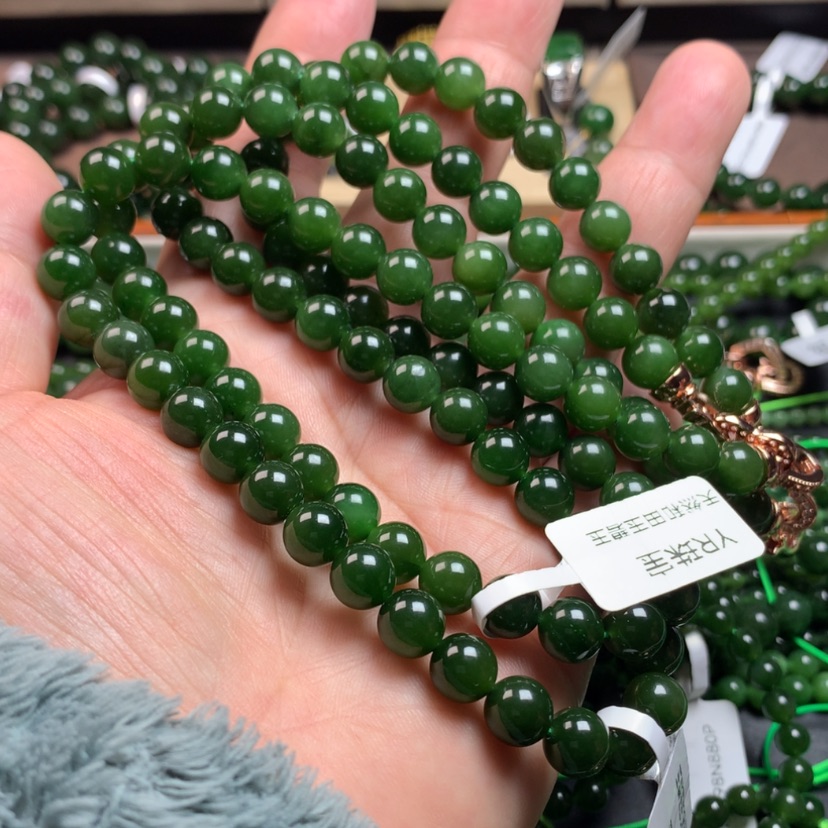 【闪购商品】和田玉（碧玉）颈饰未镶嵌8mm辣绿