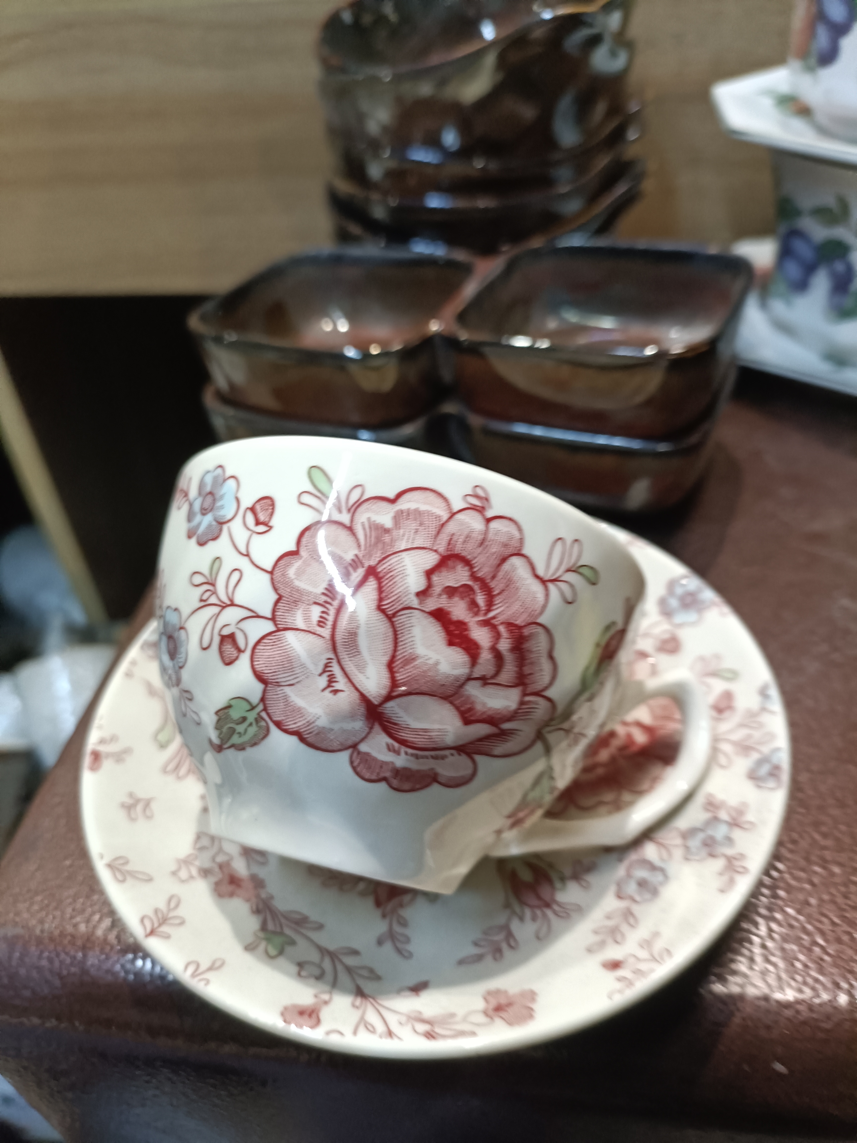 磁州窑出口玫瑰杯碟一套《好的完美勿拍》