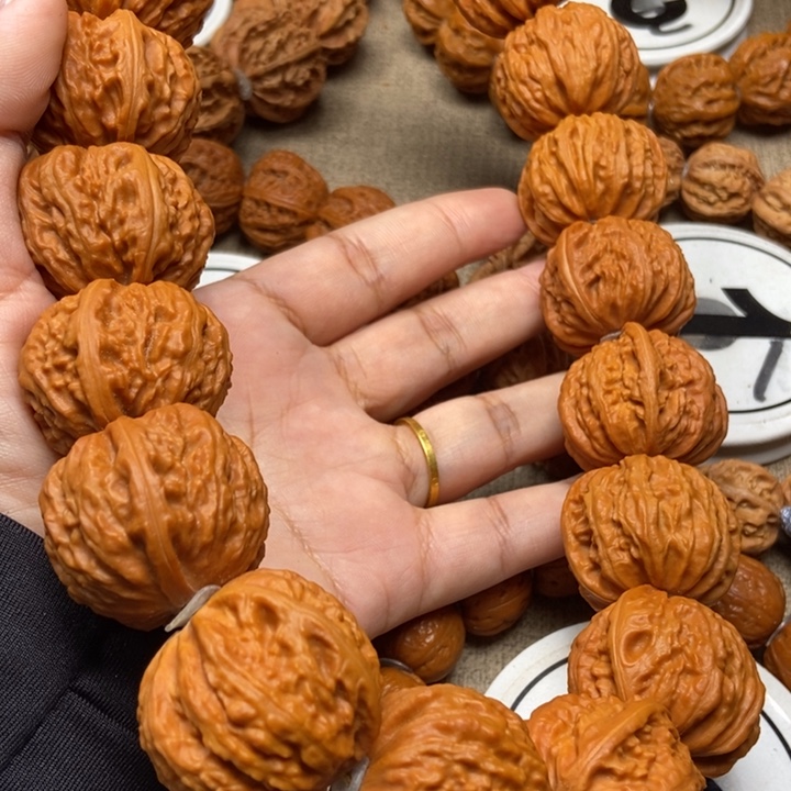 文玩核桃吊坠龙骨霸王龙