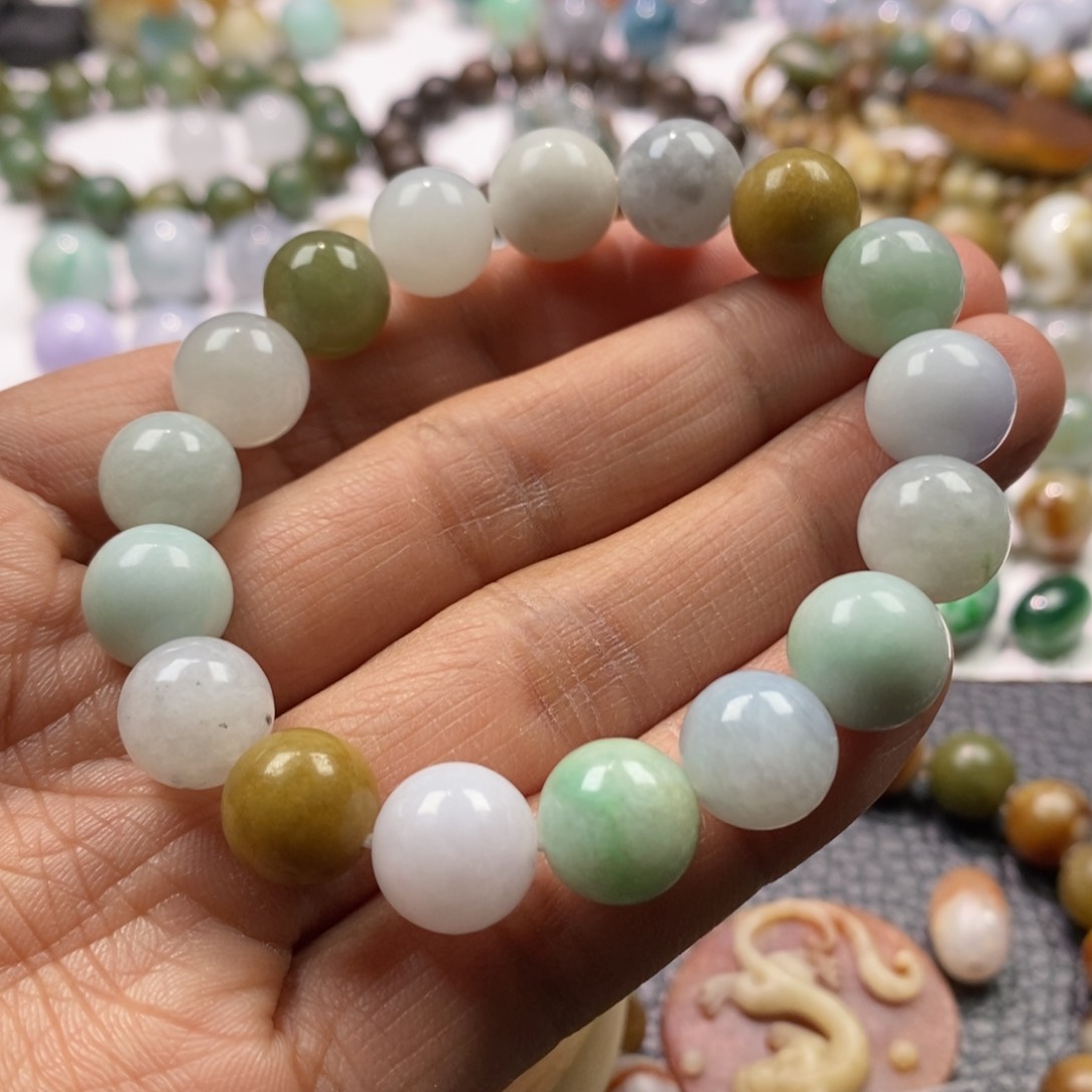 翡翠手链未镶嵌珠子