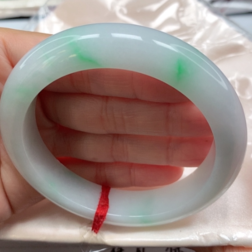 【闪购商品】翡翠手镯未镶嵌冰胶阳绿白底青手镯5859圈44号