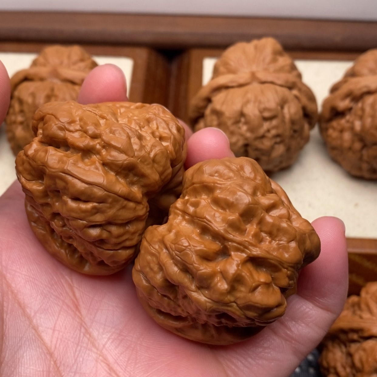 【闪购商品】把件文玩核桃边43左右