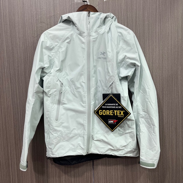 全新未使用 ARC'TERYX/始祖鸟 全新 Arcteryx始祖鸟 冲锋衣 M码