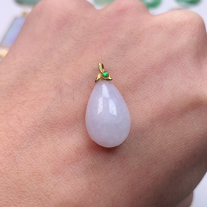 翡翠颈饰18K金镶嵌天然翡翠a货