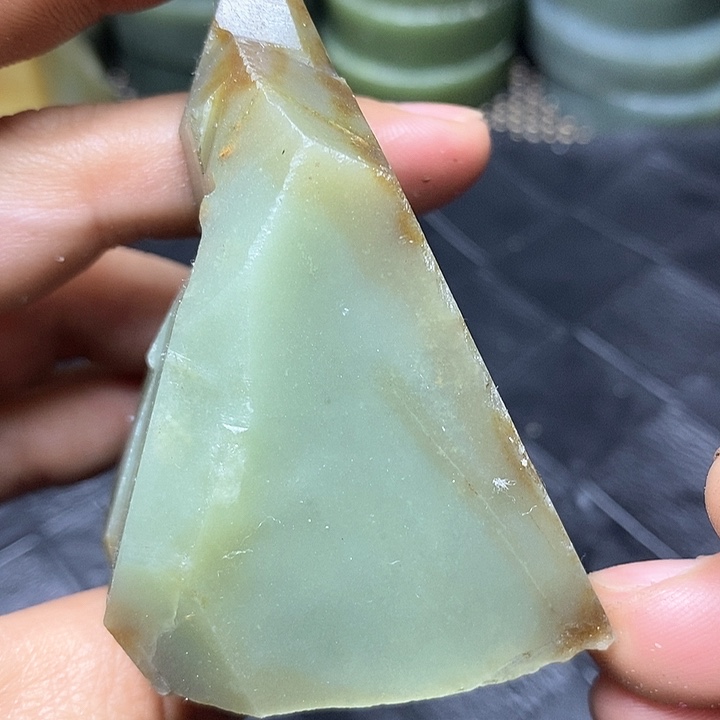 和田玉毛料未镶嵌