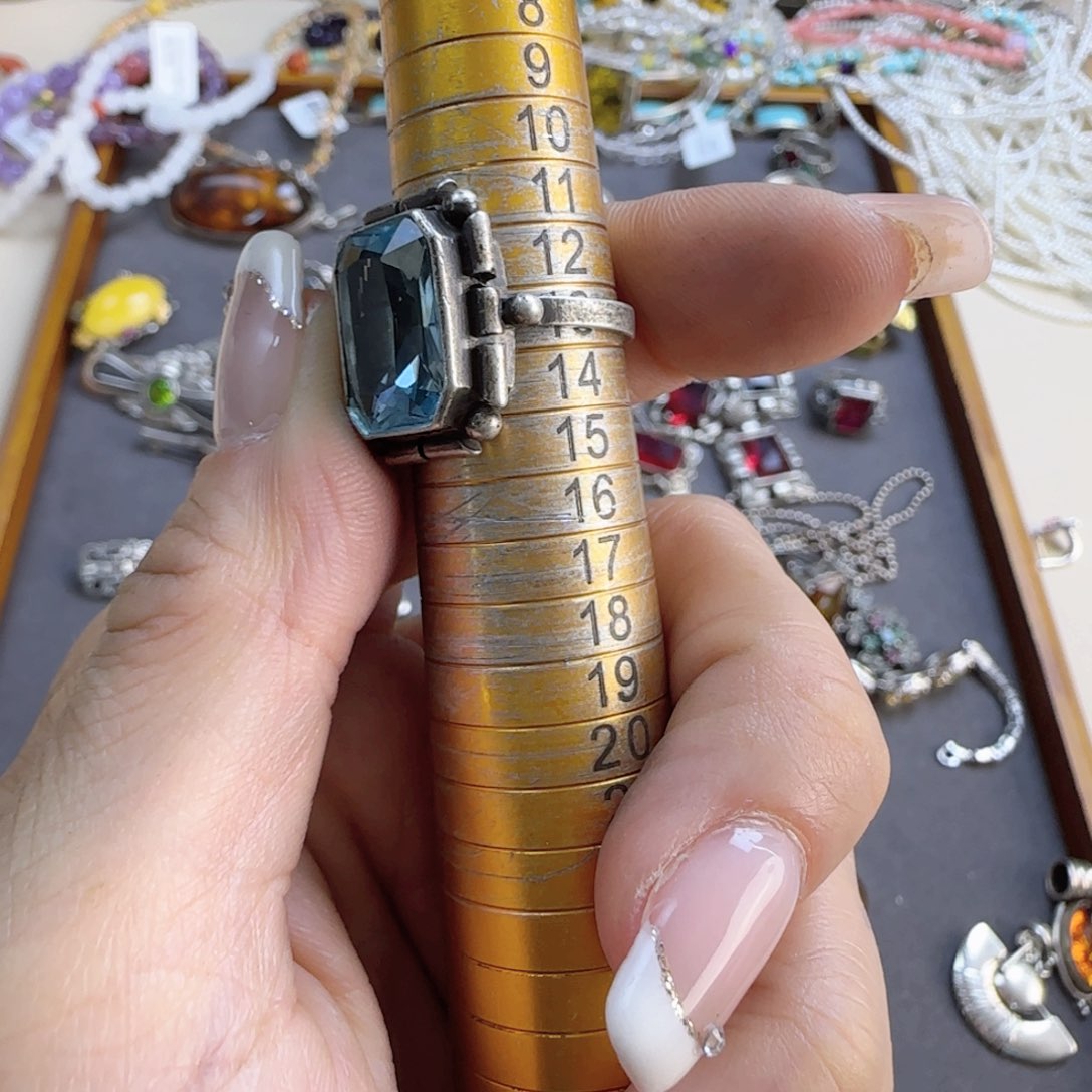 花岗石铁合金恶意由于他退役