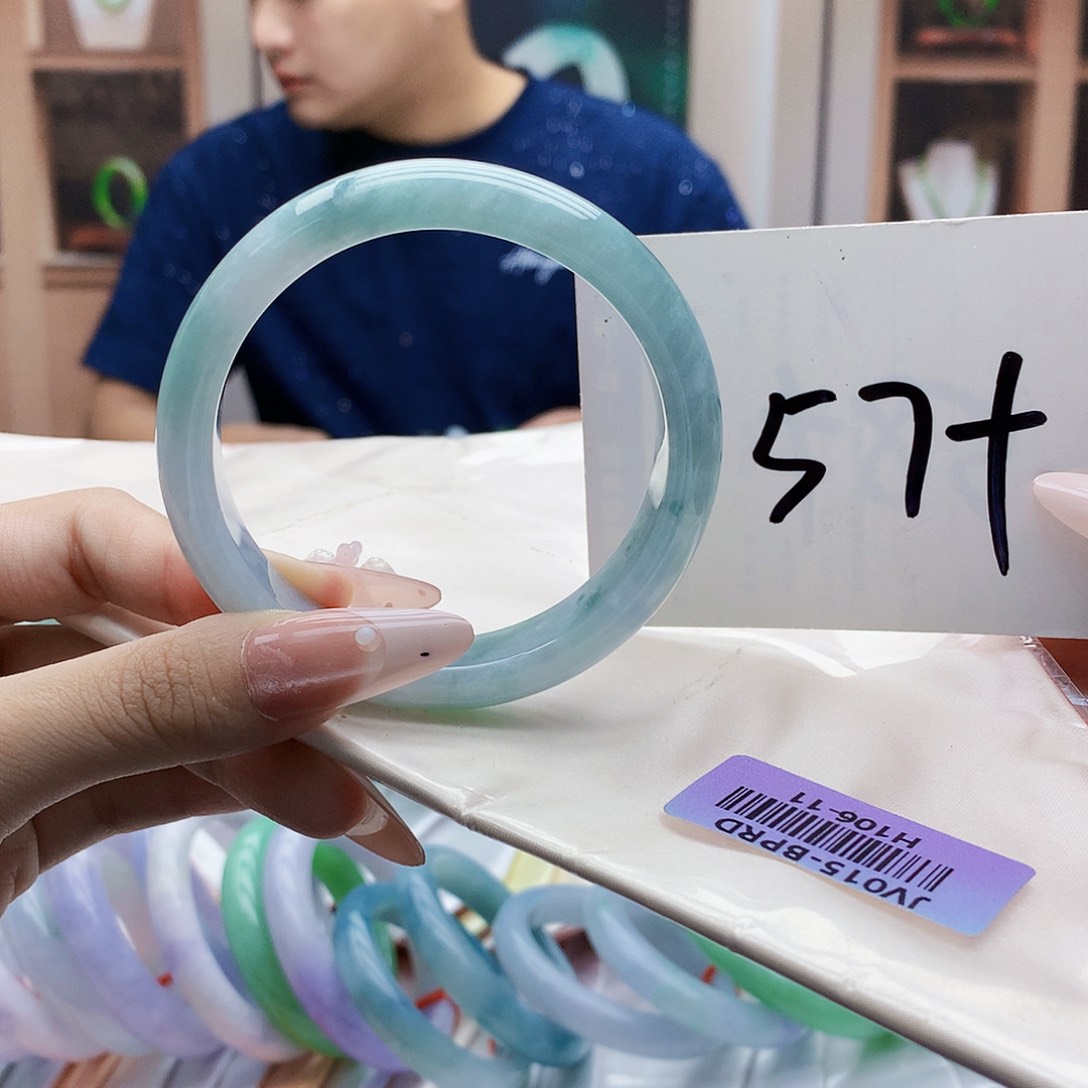 未镶嵌手镯翡翠hjj