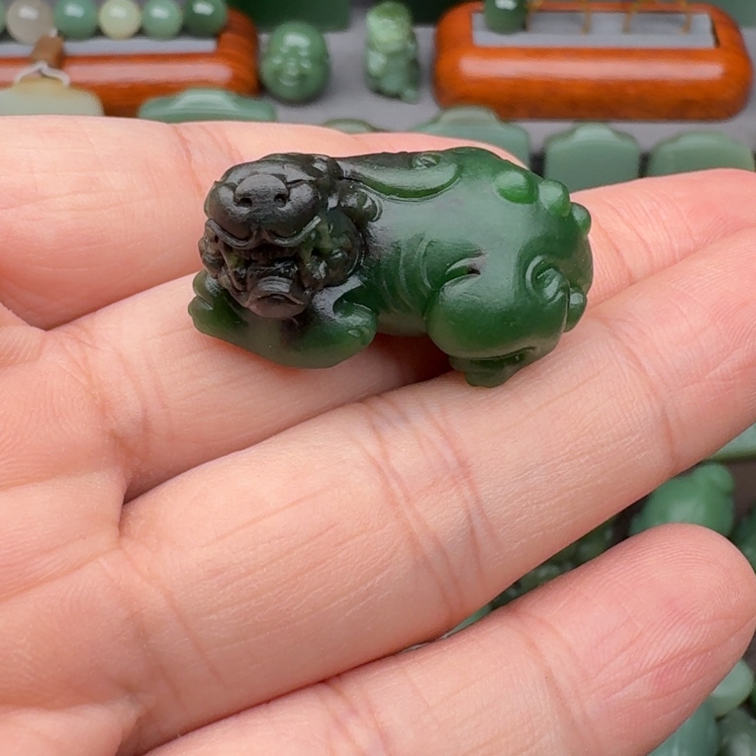 未镶嵌和田玉（碧玉）挂件