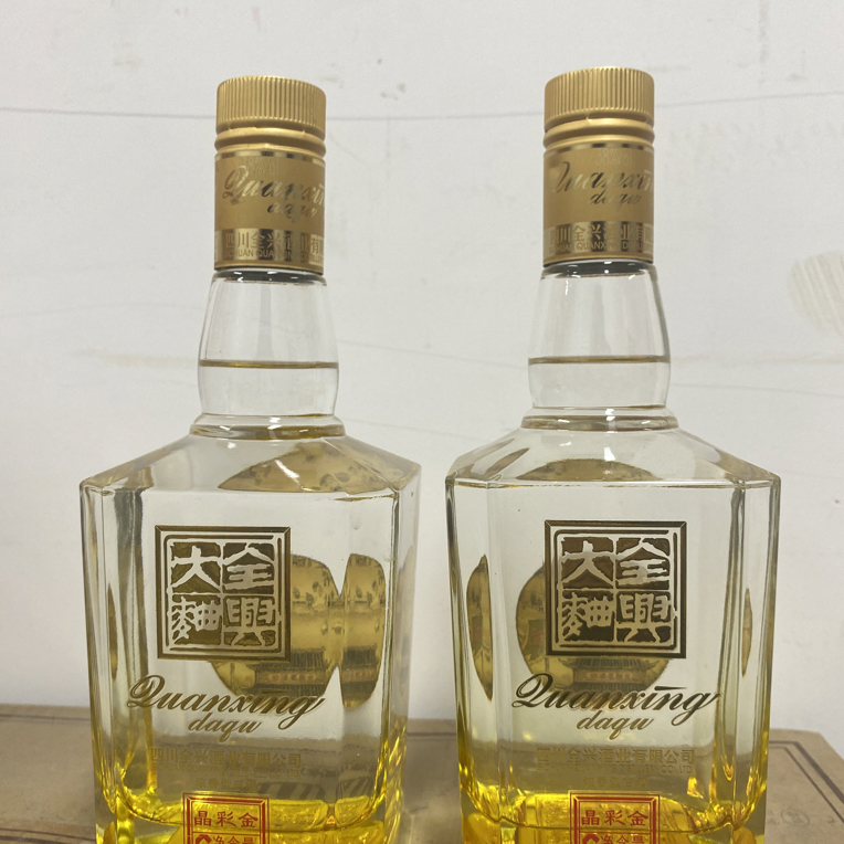 全兴大曲晶彩（盒子受潮）38度500ml浓香型