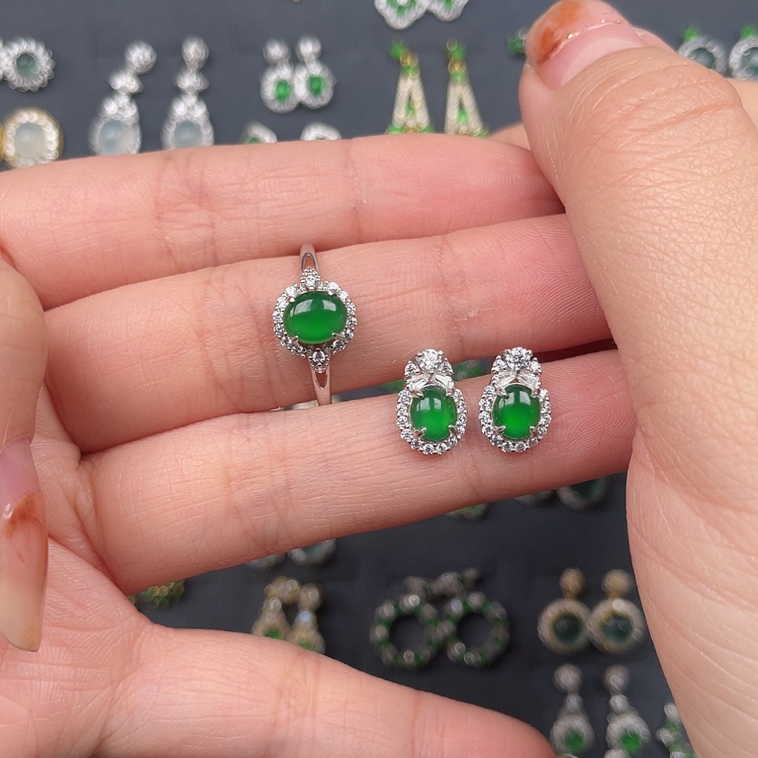 莉***·翡翠银S925镶嵌耳饰00000