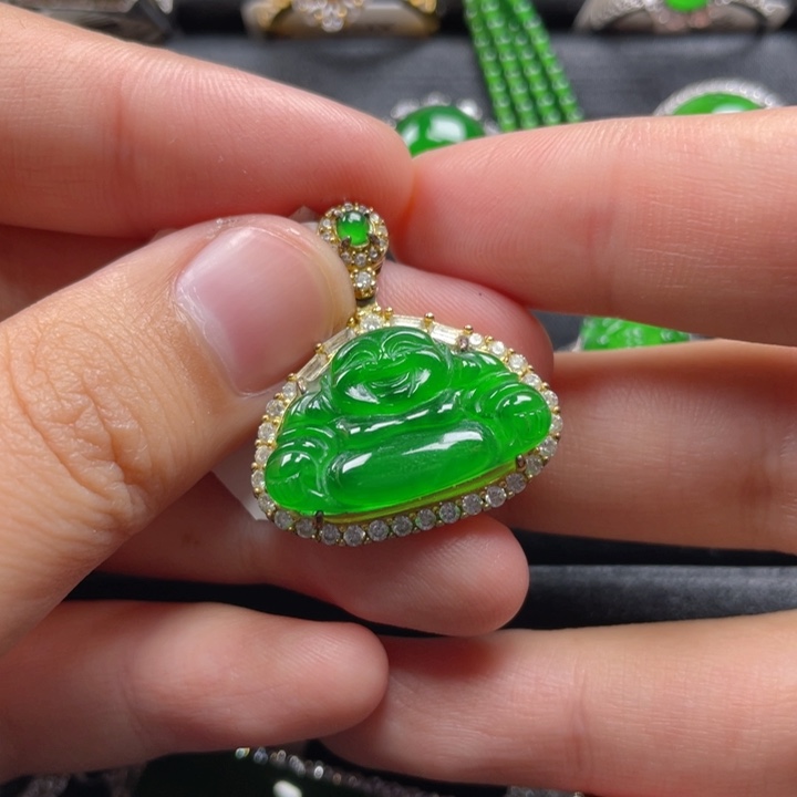 翡翠颈饰银S925镀金镶嵌吊坠