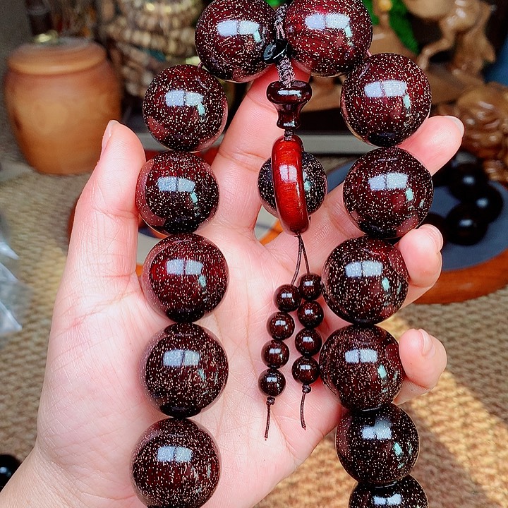 檀香紫檀（小叶紫檀）桃2.5手持