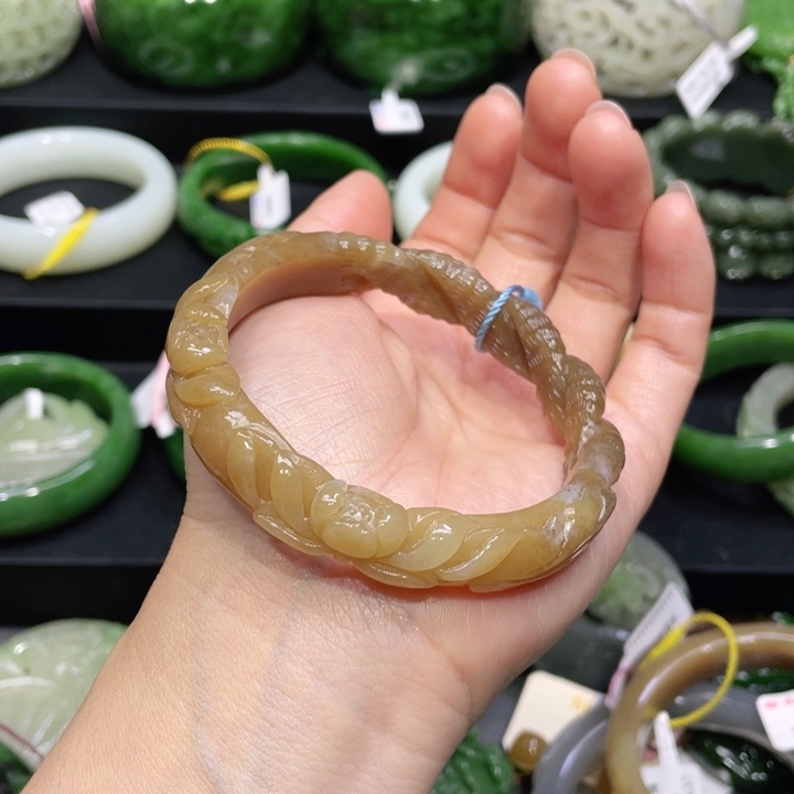 和田玉手镯58+圈口 编号105未镶嵌