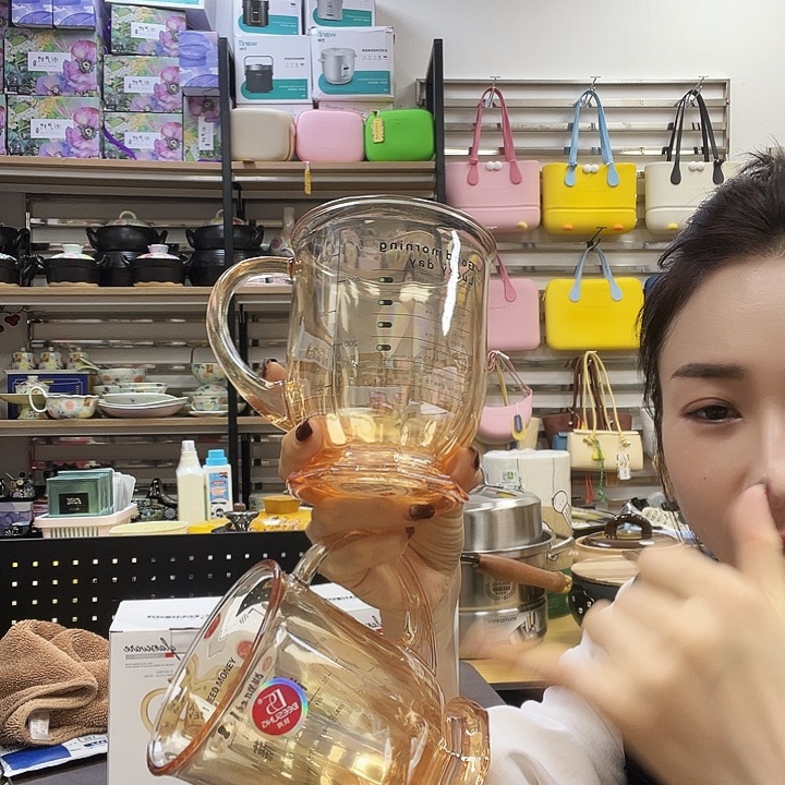 金属一对杯子sdfghjjfbb