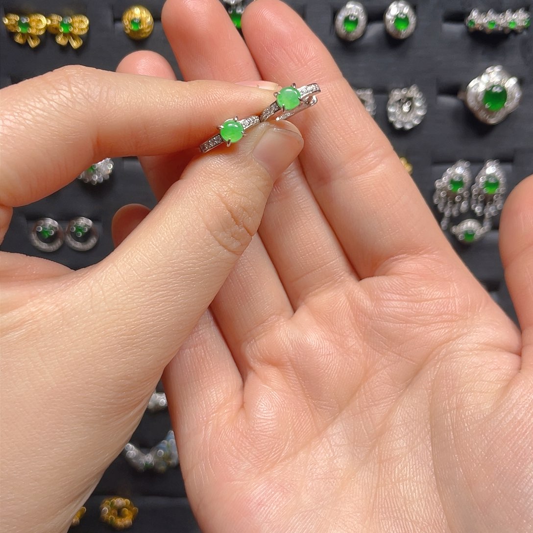 翡翠戒指银S925镶嵌耳钉