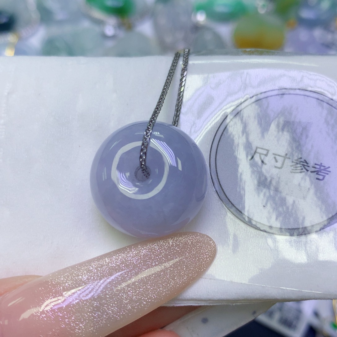 翡翠未镶嵌颈饰缅甸天然翡翠