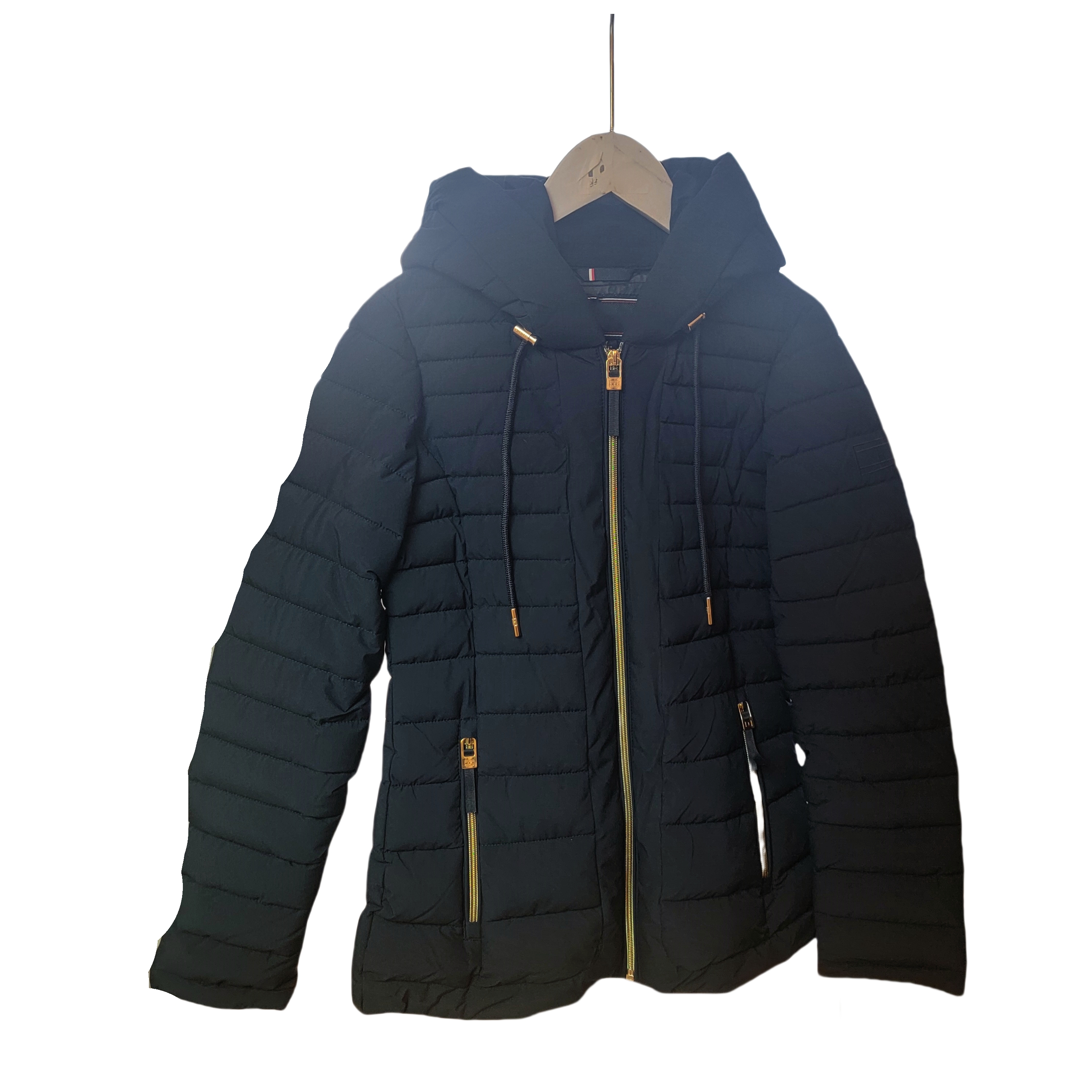 TOM家初春款女士简约经典短款户外通勤防风连帽拉链修身棉服上衣