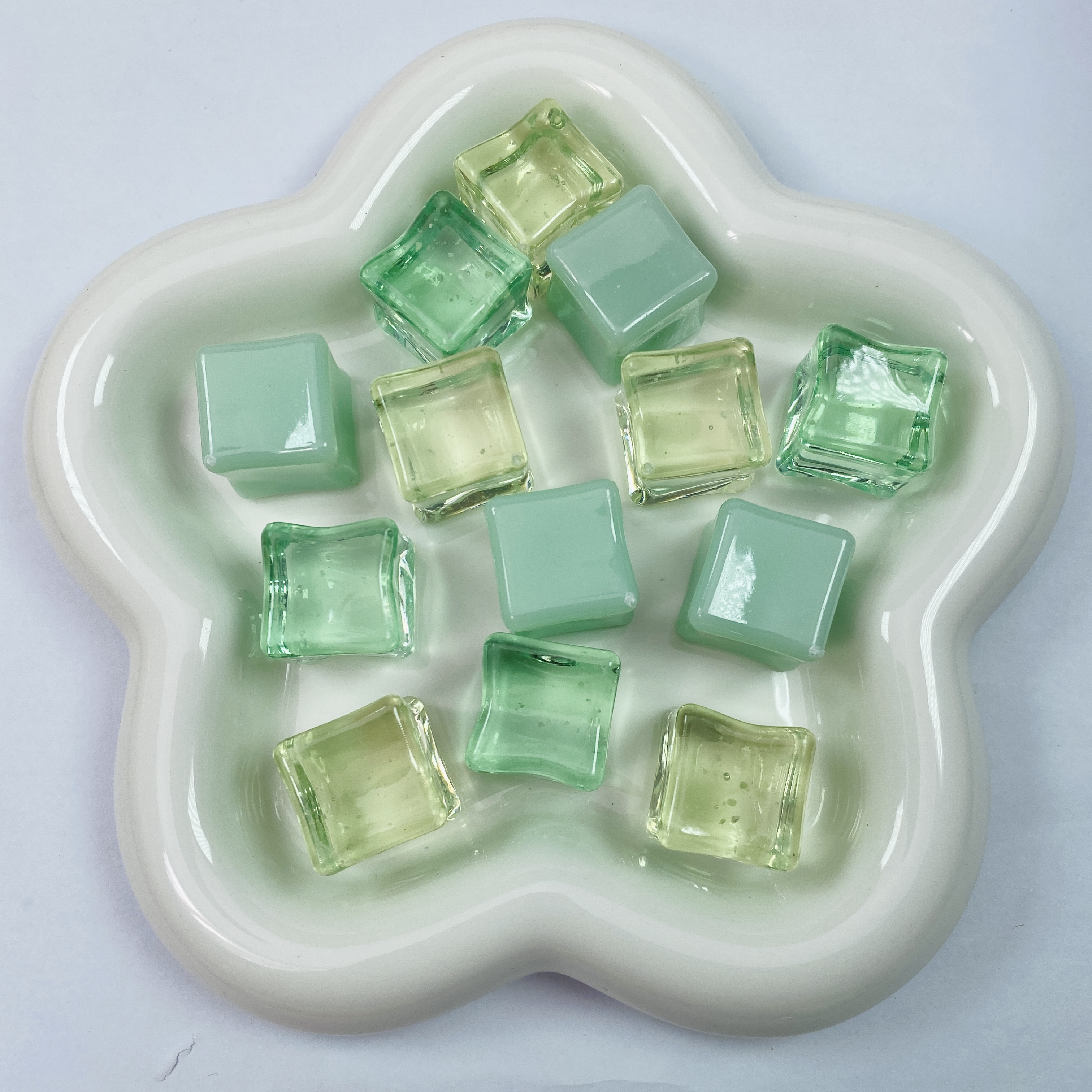 新品【绿影晶华】 高亮不规则 18mm夜光星空大冰块创意炫彩手工摆件