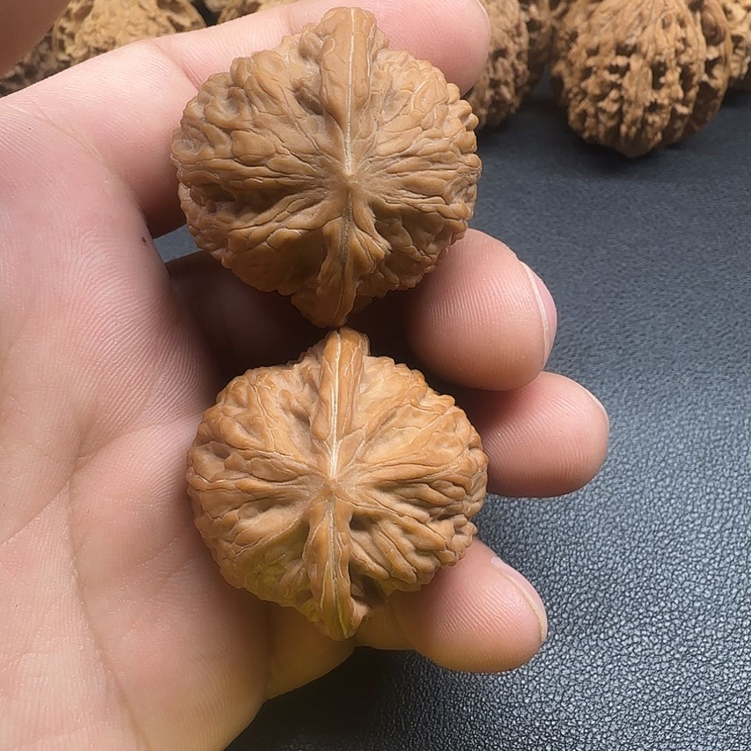 文玩核桃把件磨盘
