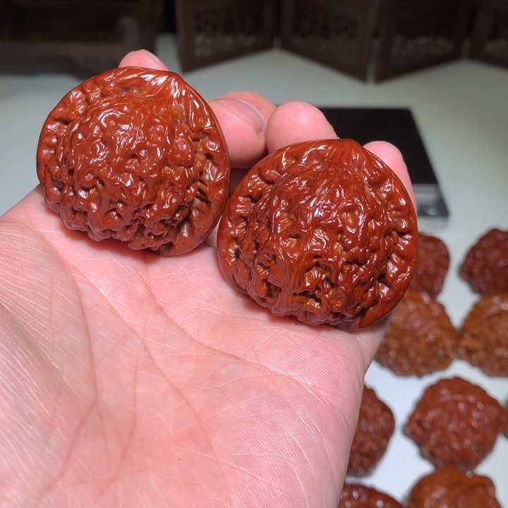 文玩核桃把件金公子43.7