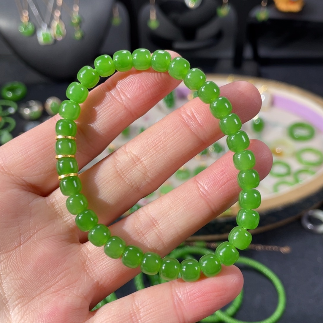 南***山和田玉未镶嵌手链