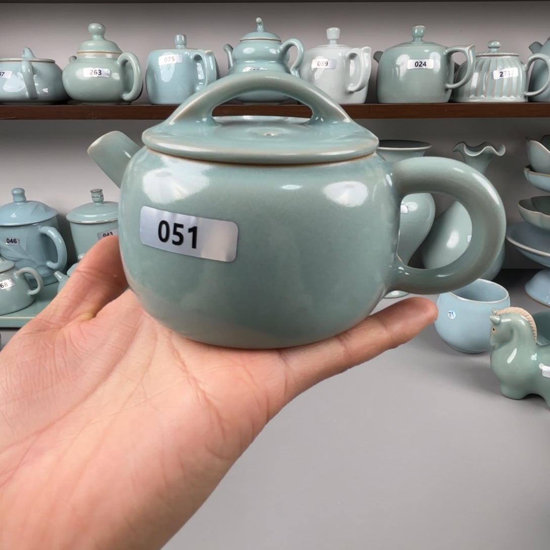 陶摆件汝瓷炮嘴汉瓦壶支钉烧仿古釉大瑕不退不换051